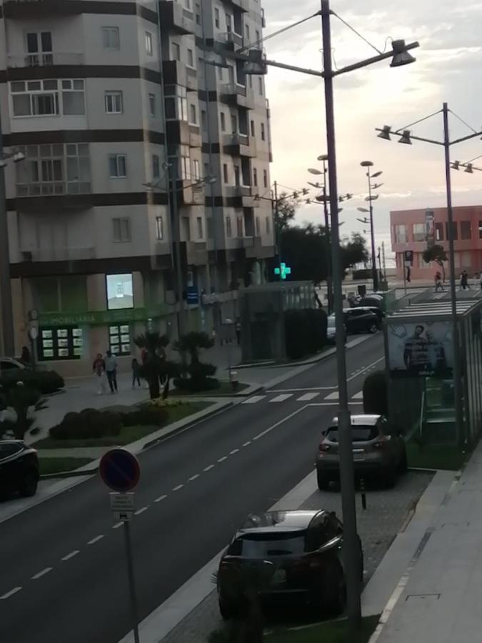 Spacieux Appartement Avec Terrasse ポボア・デ・バルジン エクステリア 写真