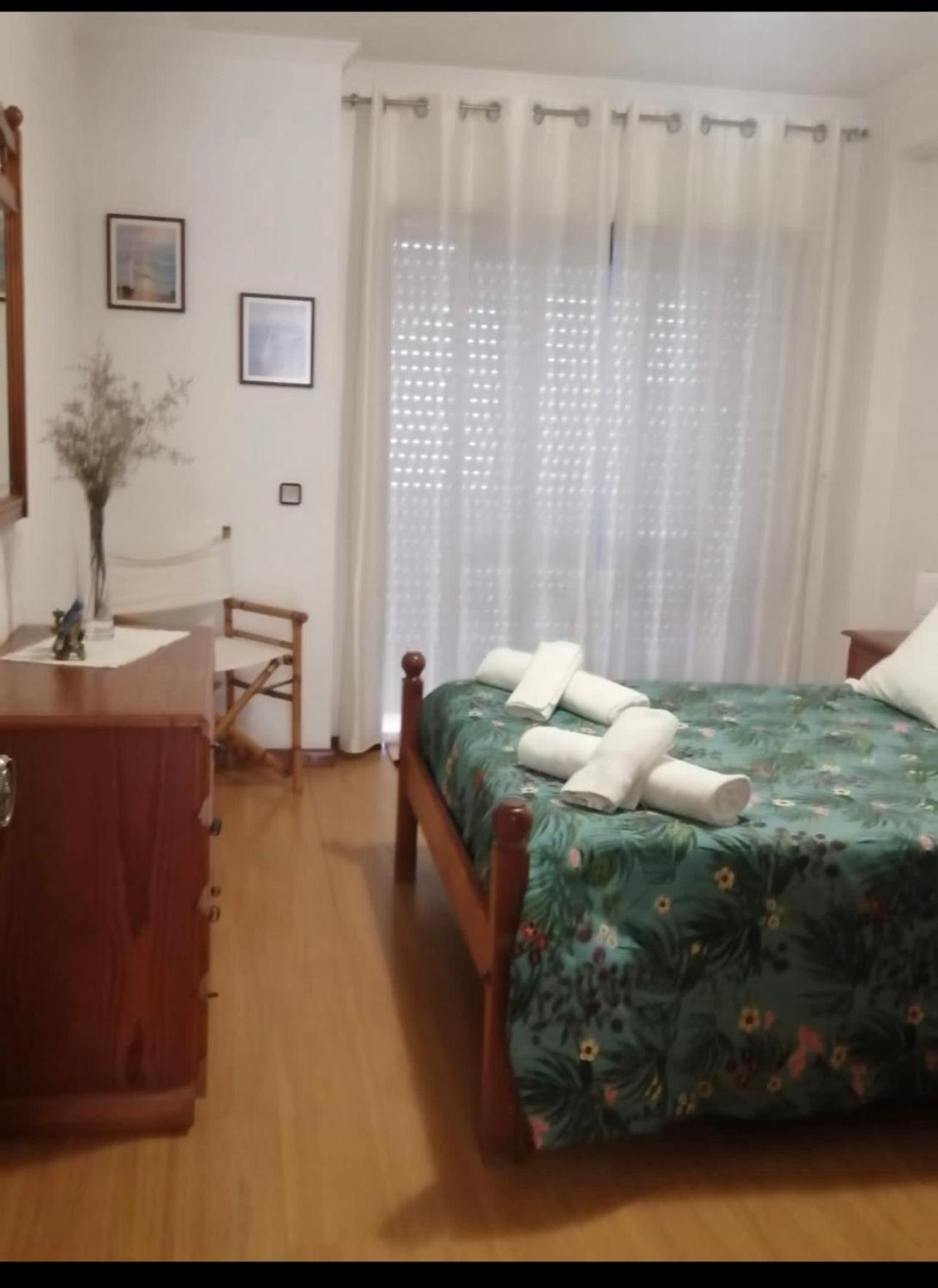 Spacieux Appartement Avec Terrasse ポボア・デ・バルジン エクステリア 写真