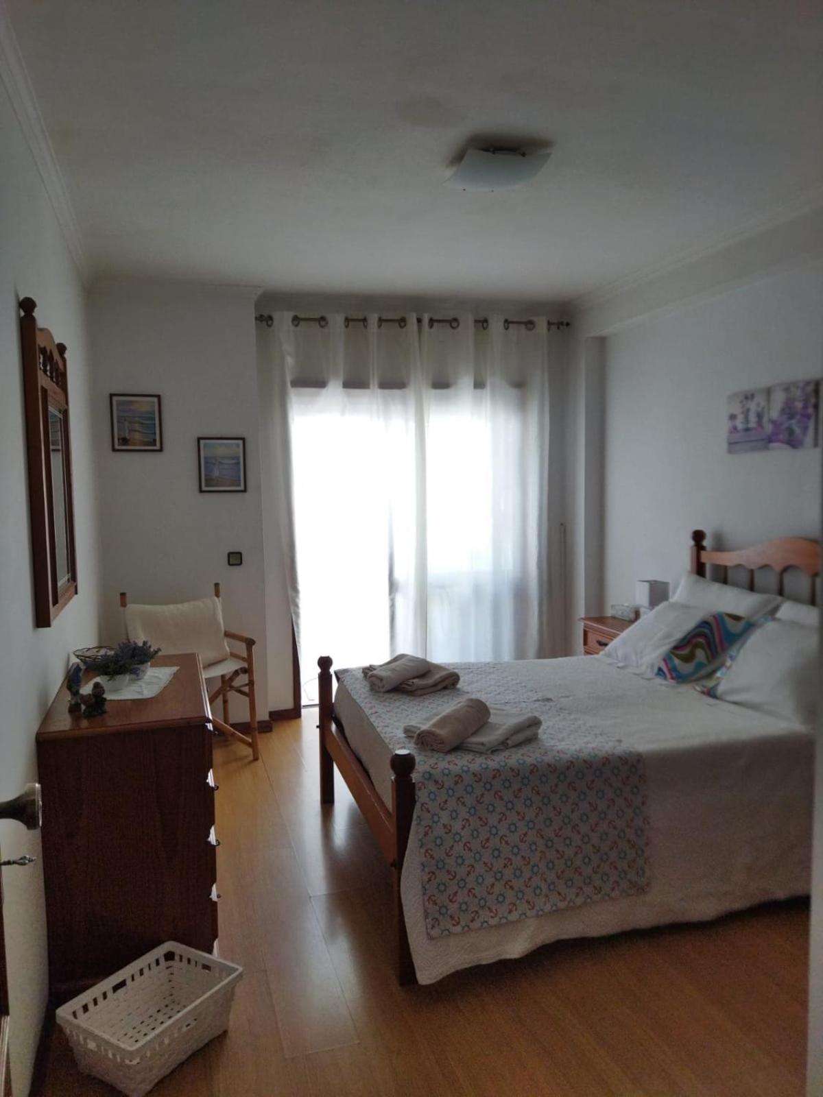 Spacieux Appartement Avec Terrasse ポボア・デ・バルジン エクステリア 写真